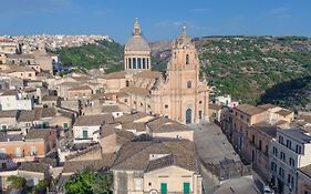 Appartamenti Vista Duomo - Ibla - Pomelia